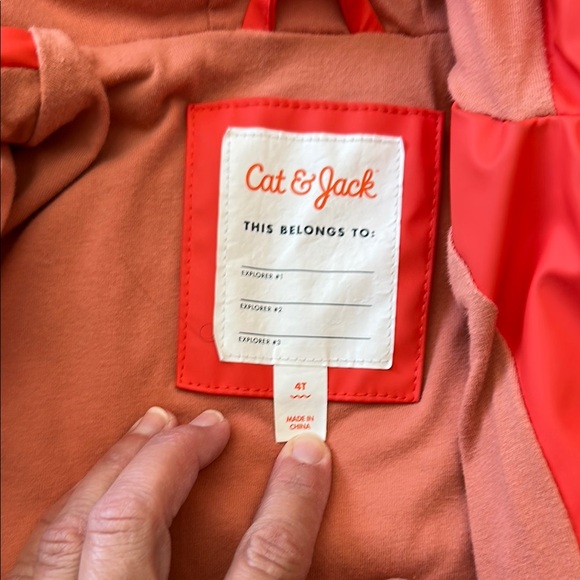 Cat & Jack toddler unisex Red Hooded Rain Jacket size 4T - Picture 6 of 6